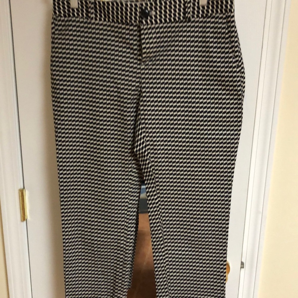 Banana Republic size 10P. Cropped length. Very nicely made.